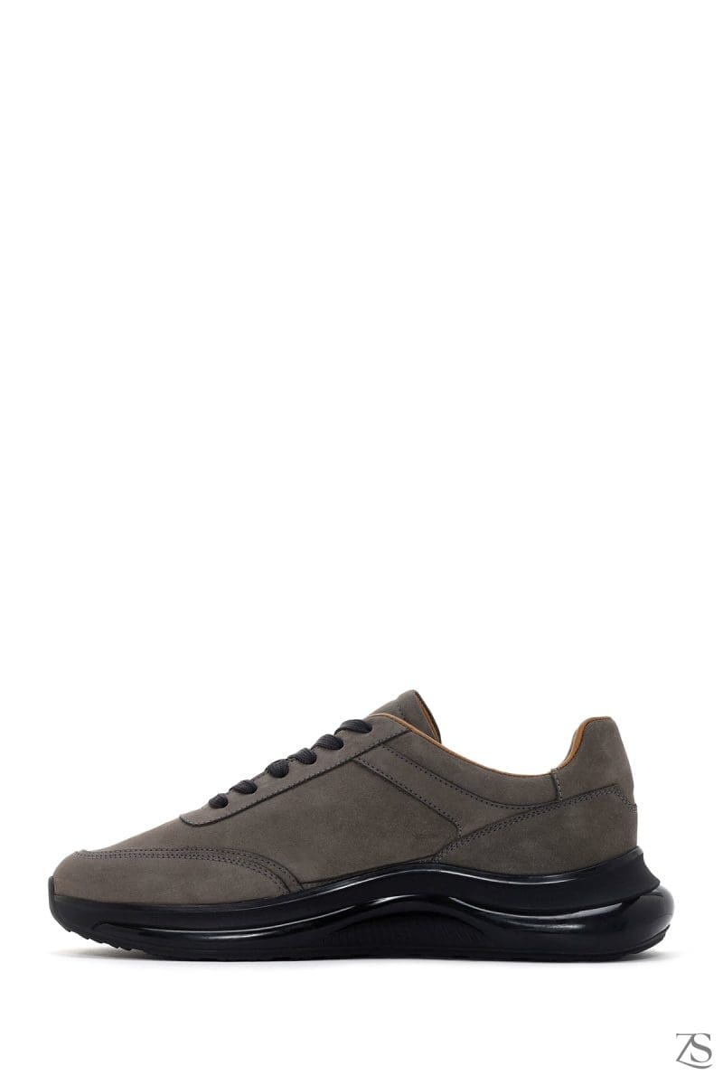 کتونی چرمی مردانه مشکی خاکستری تیره با کف ضخیم Nubuck دری مد