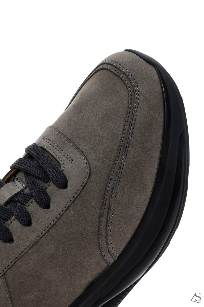 کتونی چرمی مردانه مشکی خاکستری تیره با کف ضخیم Nubuck دری مد