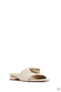 دمپایی زنانه چرم کرم با تزئینات دری مد