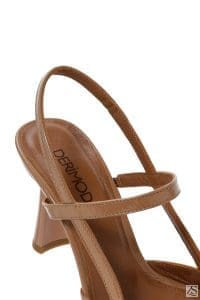 کفش زنانه بژ چرم پاشنه‌ضخیم پشت باز دری مد