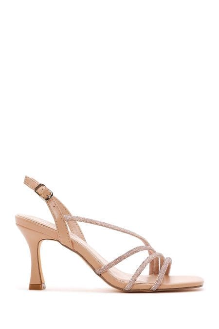 صندل زنانه بژ نگین‌دار مجلسی پاشنه نازک دری مد