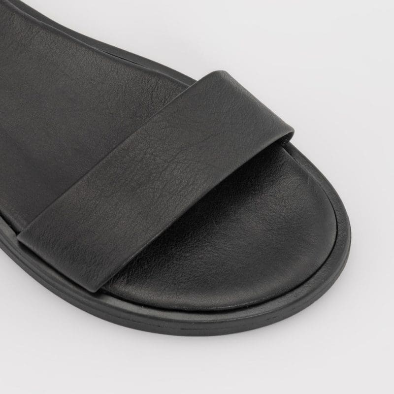 صندل زنانه تخت مشکی آلدو MEGARA-TR – ALDO
