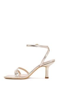 صندل زنانه طلایی متالیک بندی پاشنه نازک دری مد