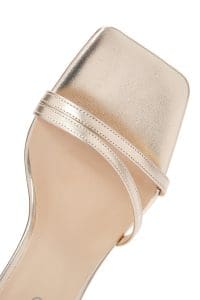 صندل زنانه طلایی متالیک بندی پاشنه نازک دری مد