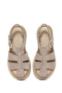 صندل زنانه طوسی چرم جیر بنددار تخت ضخیم راحتی دری مد