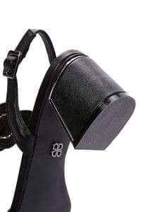 صندل زنانه مشکی بافت‌دار پاشنه کوتاه ضخیم دری مد