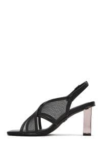 صندل زنانه مشکی بنددار پاشنه ضخیم پارچه‌ای دری مد