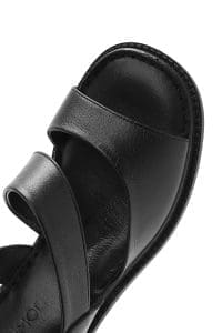 صندل زنانه مشکی چرم پاشنه‌کوتاه بنددار دری مد