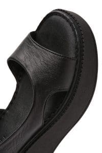 صندل زنانه مشکی کفی ضخیم چرمی راحتی دری مد