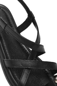 صندل زنانه چرمی مشکی سگک‌دار از مچ دری مد