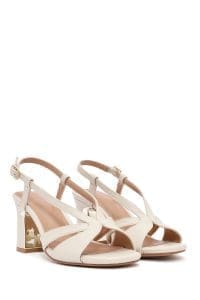 صندل زنانه کرم بنددار پاشنه ضخیم دری مد