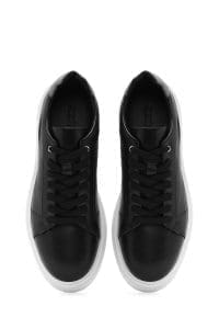 کتونی مردانه چرم مشکی بنددار زیره ضخیم دری مد