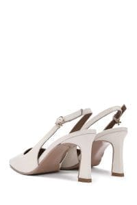 کفش زنانه کرم چرم بنددار پشت باز پاشنه‌دار دری مد