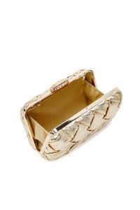 کیف دستی زنانه مجلسی طلایی مینی بافت‌دار با بند زنجیری بلند دری مد