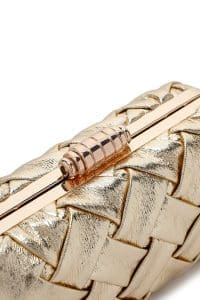 کیف دستی زنانه مجلسی طلایی مینی بافت‌دار با بند زنجیری بلند دری مد