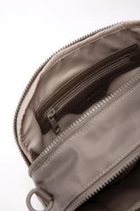 کیف کراس بادی زنانه پارچه‌ای مینی بژ بند بلند دری مد