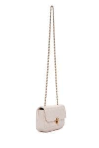 کیف کراس بادی زنانه چرم کرم بند بلند طرح‌دار کاپیتونه دری مد