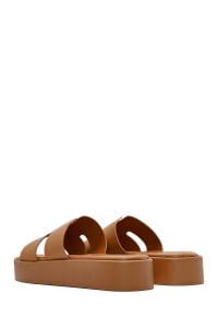 دمپایی زنانه قهوه‌ای روشن با کف ضخیم دری مد