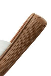 دمپایی زنانه چرمی سفید زنجیردار با کف ضخیم دری مد