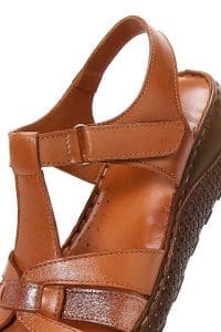 صندل زنانه عسلی بندی کفی ضخیم چرمی راحتی دری مد