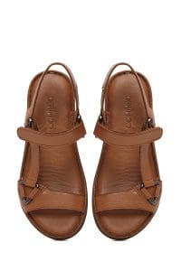 صندل زنانه قهوه‌ای چرم راحتی دری مد