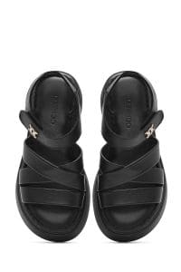 صندل زنانه مشکی چرم بنددار تخت ضخیم راحتی دری مد