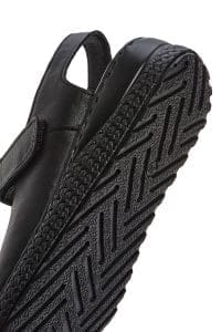 صندل زنانه مشکی چرم بندی راحتی دری مد