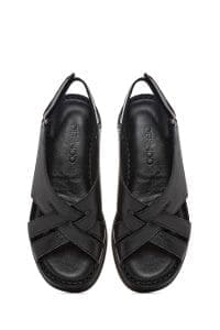 صندل زنانه مشکی چرم تخت ضخیم راحتی دری مد