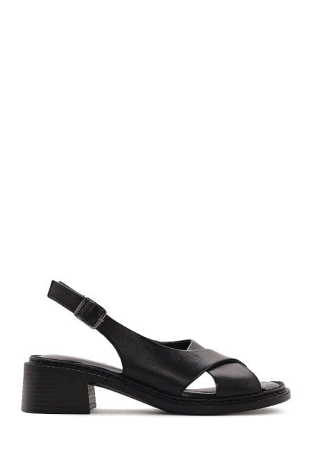 صندل زنانه مشکی چرم پاشنه‌کوتاه بنددار دری مد