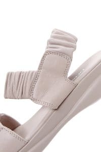 صندل زنانه چرمی طوسی راحتی دری مد