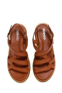 صندل زنانه چرمی قهوه‌ای بندی دری مد