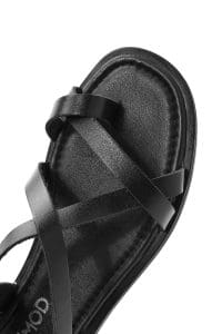 صندل زنانه چرمی مشکی انگشتی مدل بدروم دری مد