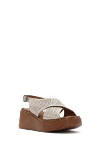 صندل زنانه کرم چرم طرح‌دار لژدار بنددار راحتی دری مد