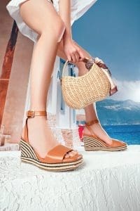 صندل پاشنه دار زنانه برنزه بند دار پاشنه دار دری مد