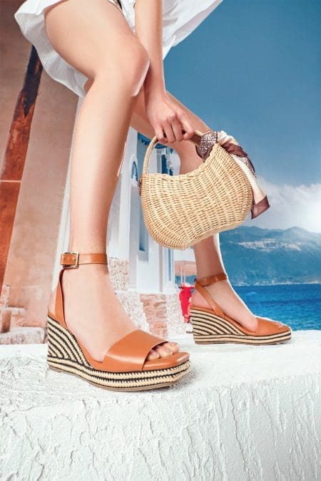 صندل پاشنه دار زنانه برنزه بند دار پاشنه دار دری مد