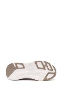 کتونی زنانه بژ چرم با زیره ضخیم پارچه ای دری مد