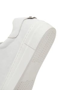 کتونی زنانه سفید با بند چرم دری مد