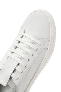 کتونی زنانه سفید با بند چرم دری مد