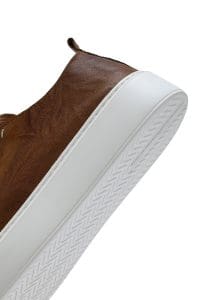 کتونی مردانه چرم قهوه‌ای بنددار زیره ضخیم دری مد