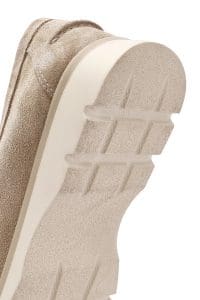 کفش لوفر زنانه چرم جیر بژ راحتی با سگک دری مد