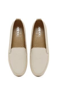 کفش لوفر زنانه چرم کرم راحتی دری مد