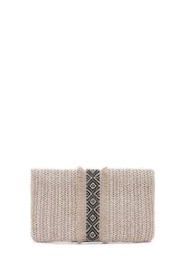 کیف دستی زنانه حصیری بژ مینی با بند زنجیری بلند دری مد