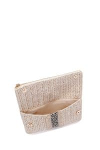 کیف دستی زنانه حصیری بژ مینی با بند زنجیری بلند دری مد