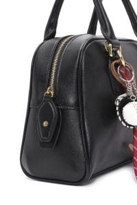 کیف زنانه دستی چرم مشکی بند بلند با اکسسوری دری مد