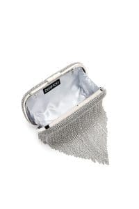 کیف مینی کلاچ زنانه نقره‌ای بند بلند زنجیری نگین‌دار دری مد