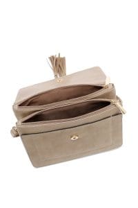 کیف کراس بادی زنانه چرم بژ بند بلند دری مد