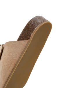 دمپایی زنانه جیر صورتی کم‌رنگ سگک‌دار نگین‌دار دری مد