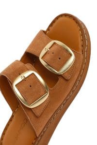 دمپایی زنانه راحتی چرمی جیر صورتی کم‌رنگ سگک‌دار دری مد