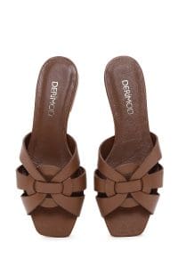 دمپایی زنانه چرمی قهوه ای روشن ساده دری مد