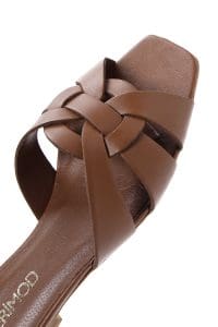 دمپایی زنانه چرمی قهوه ای روشن ساده دری مد